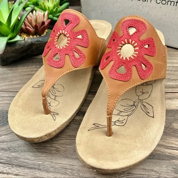 NIB Josef Seibel Natalya 09 Floral Leather Wedge Thong Sandal Cognac Combi - Picture 3 of 15